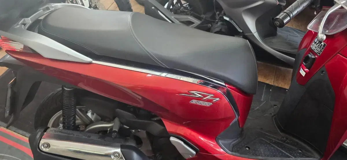 Honda SH 300 i ABS (2016 - 20) (4)