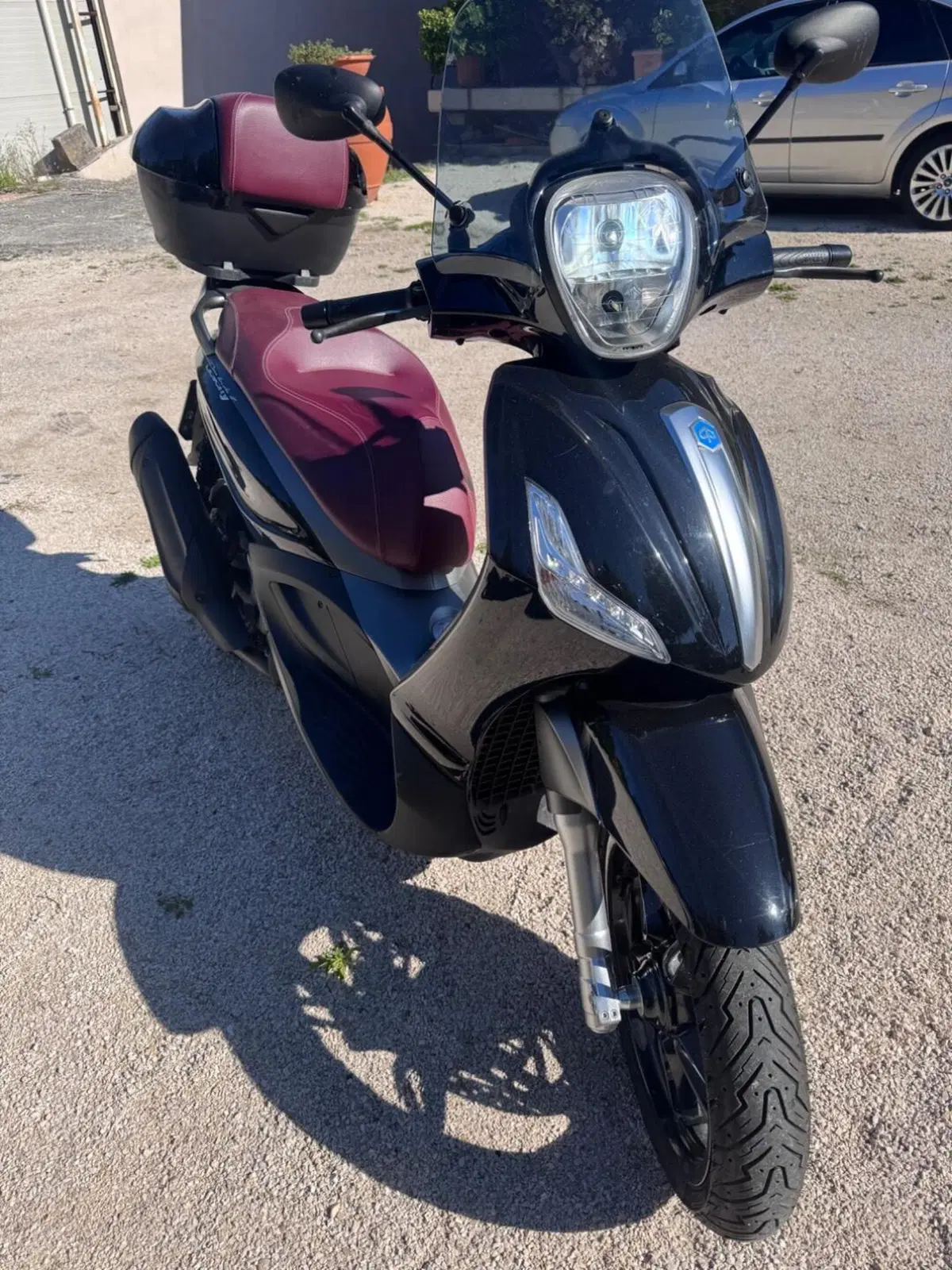 Piaggio Beverly 350 SportTouring ie ABS (2011 - 17) (3)