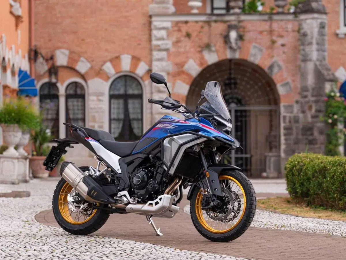 Kove 625X Pro, la crossover cinese con la dotazione maxi e il prezzo mini! Il TEST [VIDEO]