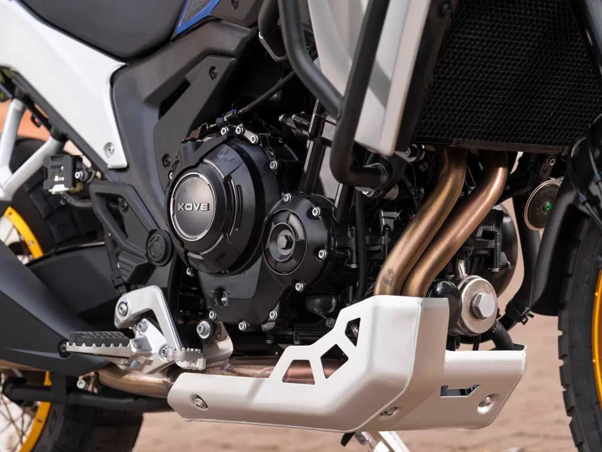 Kove 625X Pro, la crossover cinese con la dotazione maxi e il prezzo mini! Il TEST [VIDEO] (12)