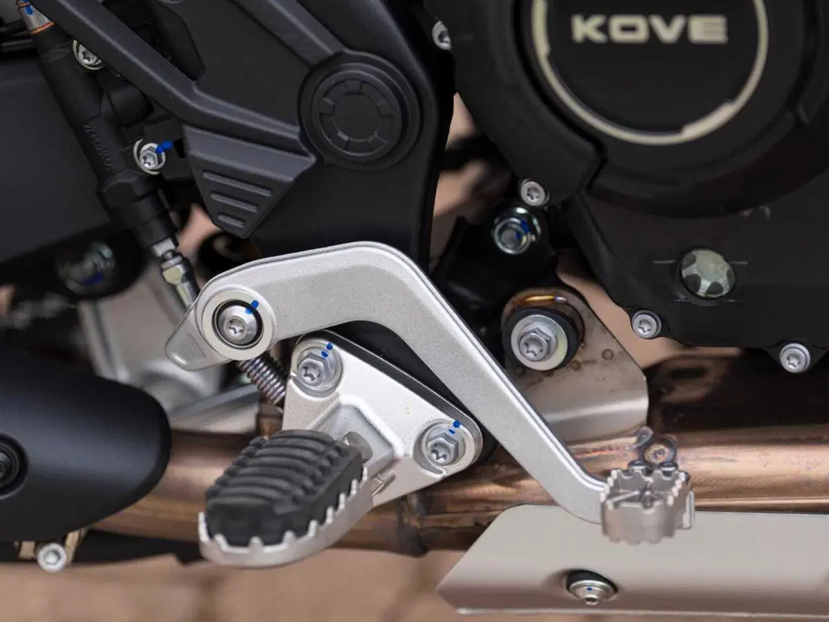 Kove 625X Pro, la crossover cinese con la dotazione maxi e il prezzo mini! Il TEST [VIDEO] (19)