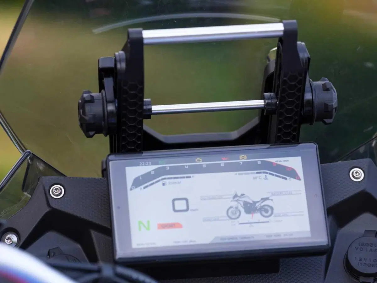 Kove 625X Pro, la crossover cinese con la dotazione maxi e il prezzo mini! Il TEST [VIDEO] (39)