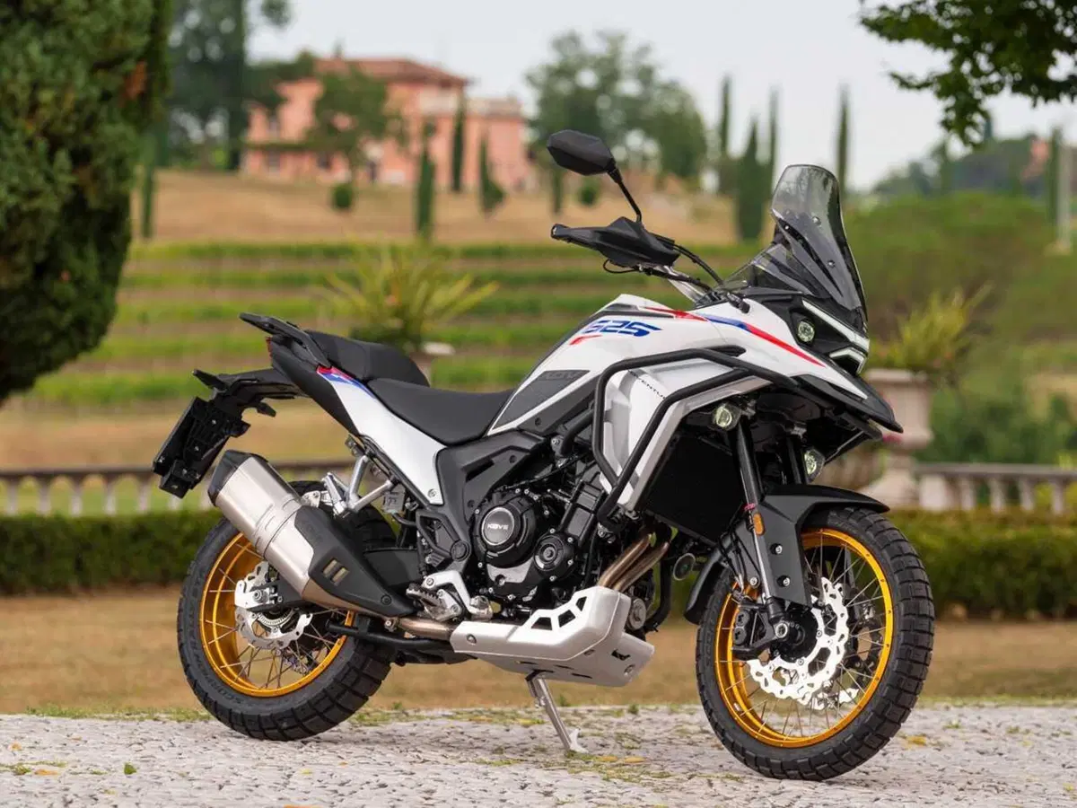 Kove 625X Pro, la crossover cinese con la dotazione maxi e il prezzo mini! Il TEST [VIDEO] (68)