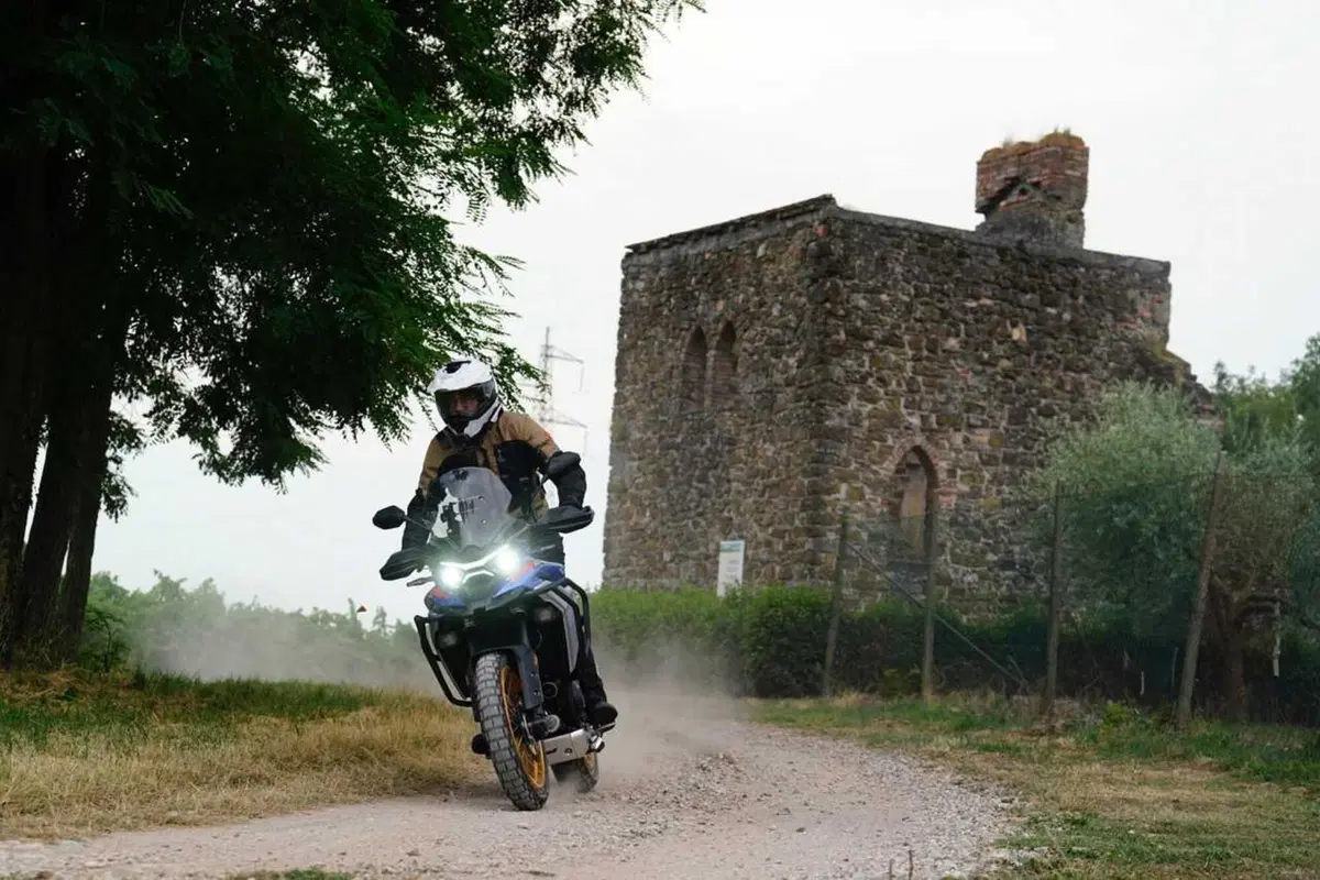 Kove 625X Pro, la crossover cinese con la dotazione maxi e il prezzo mini! Il TEST [VIDEO] (32)