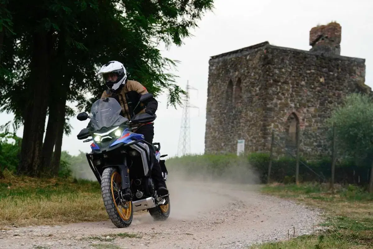 Kove 625X Pro, la crossover cinese con la dotazione maxi e il prezzo mini! Il TEST [VIDEO] (35)