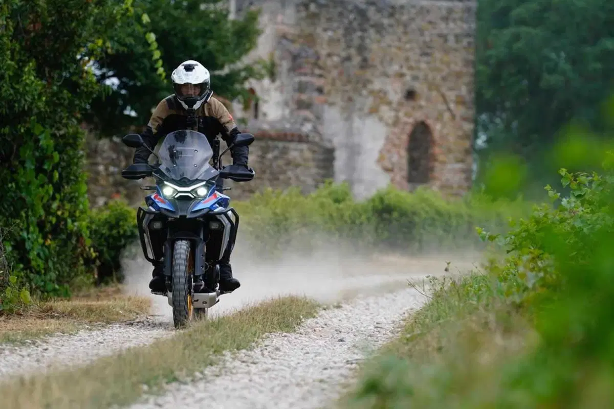 Kove 625X Pro, la crossover cinese con la dotazione maxi e il prezzo mini! Il TEST [VIDEO] (43)