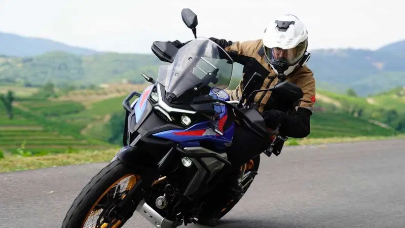Kove 625X Pro, la crossover cinese con la dotazione maxi e il prezzo mini! Il TEST [VIDEO]