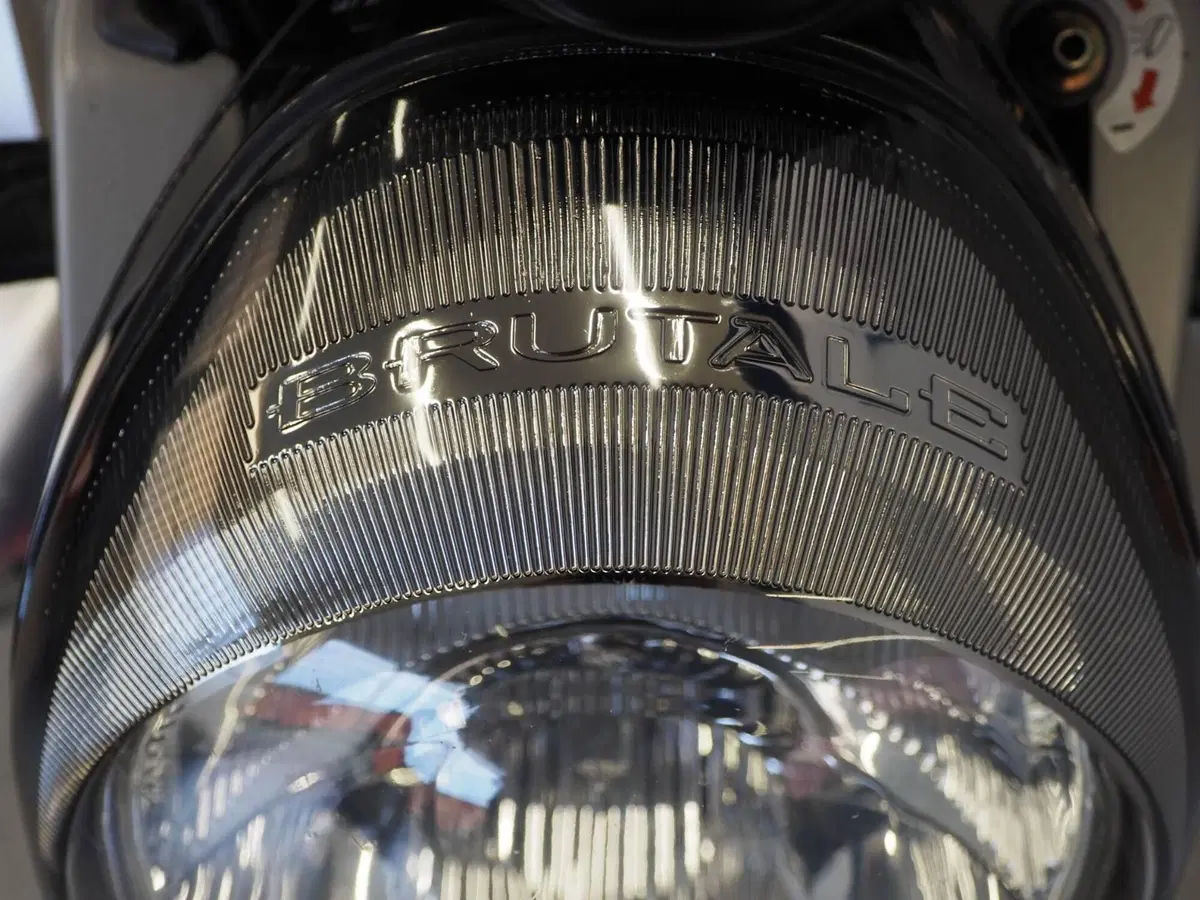 MV Agusta Brutale 910 S (2005 - 11) (5)