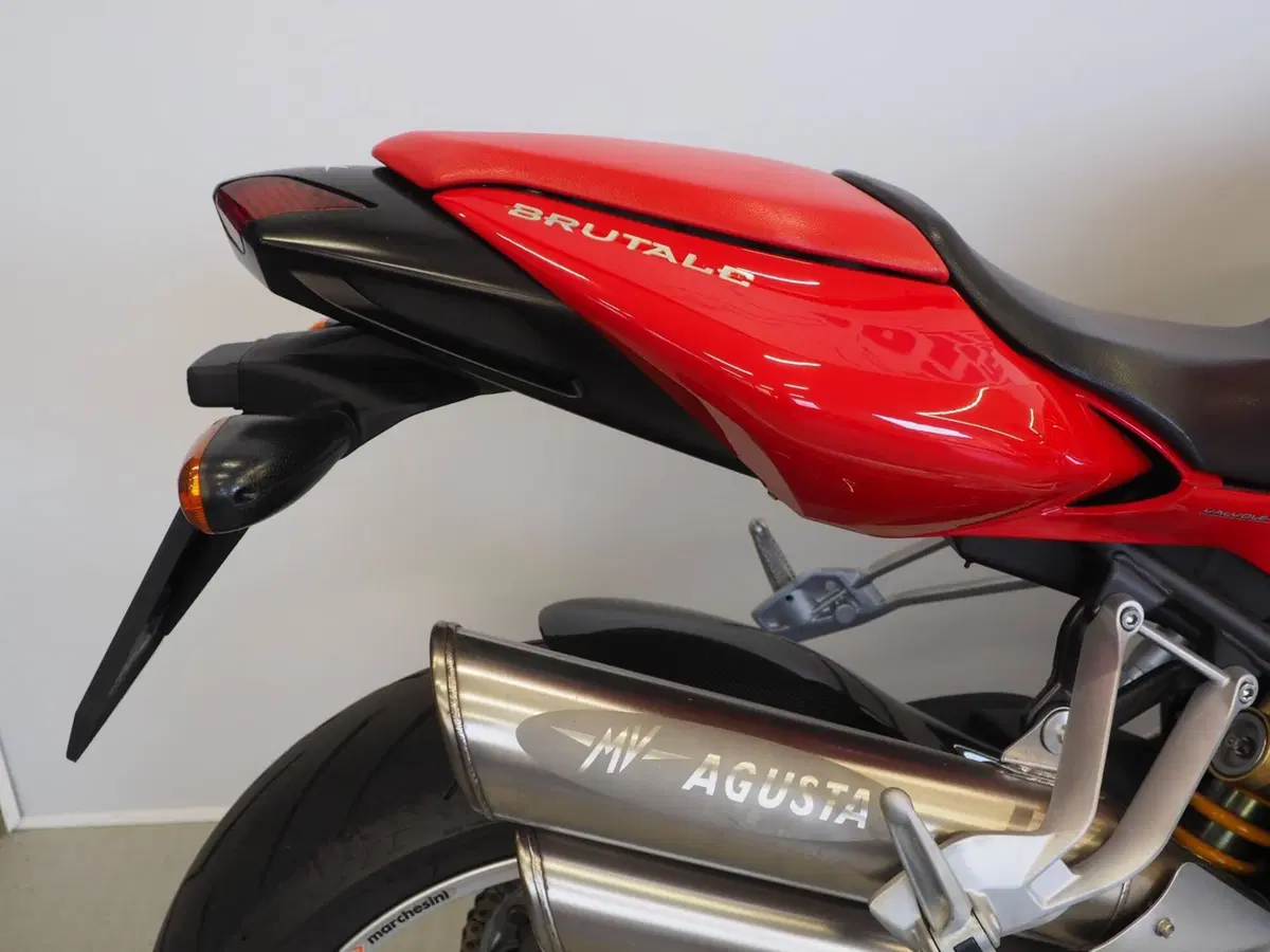 MV Agusta Brutale 910 S (2005 - 11) (6)