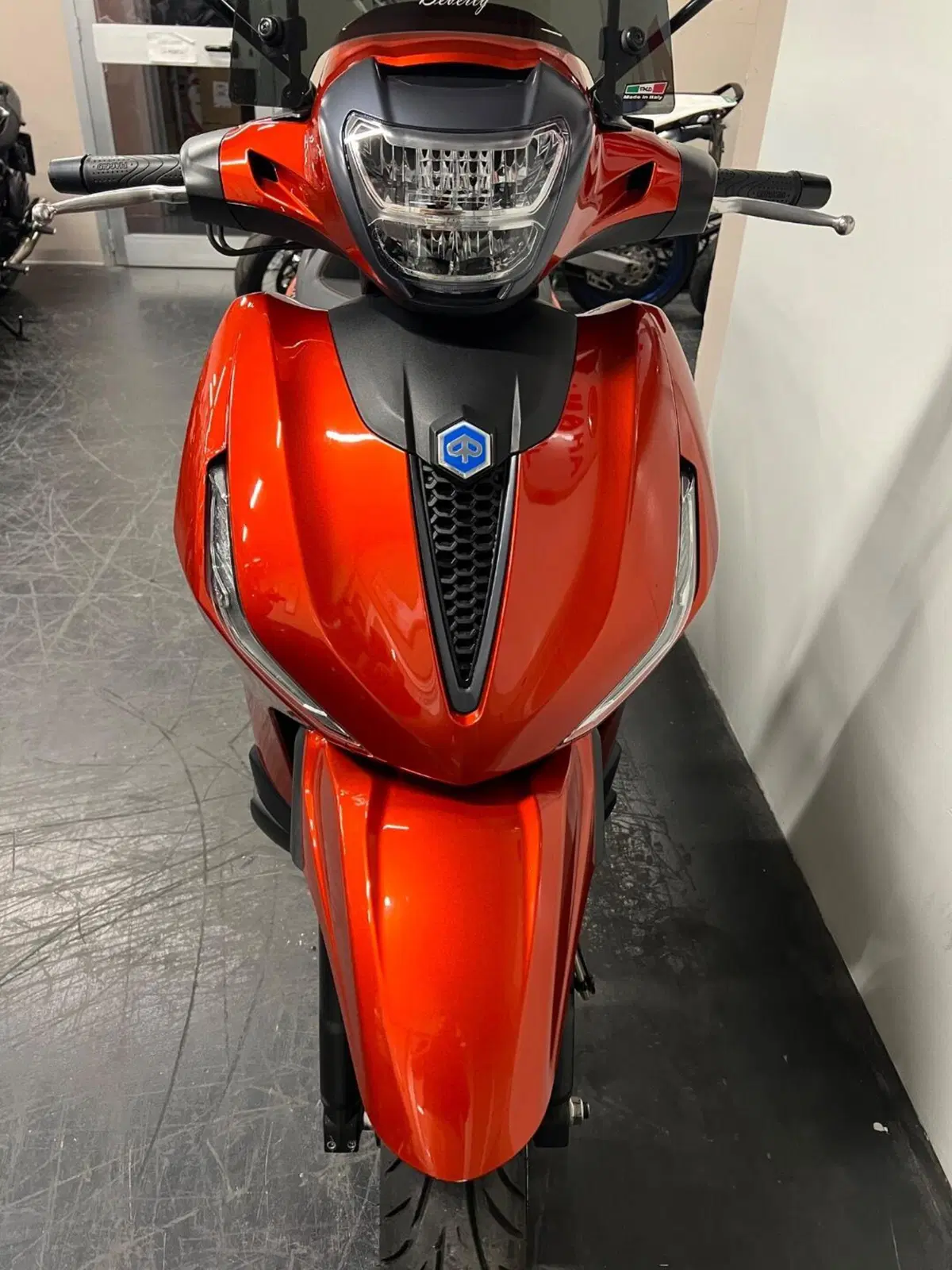 Piaggio Beverly 400 ABS-ASR (2021 - 24) (3)