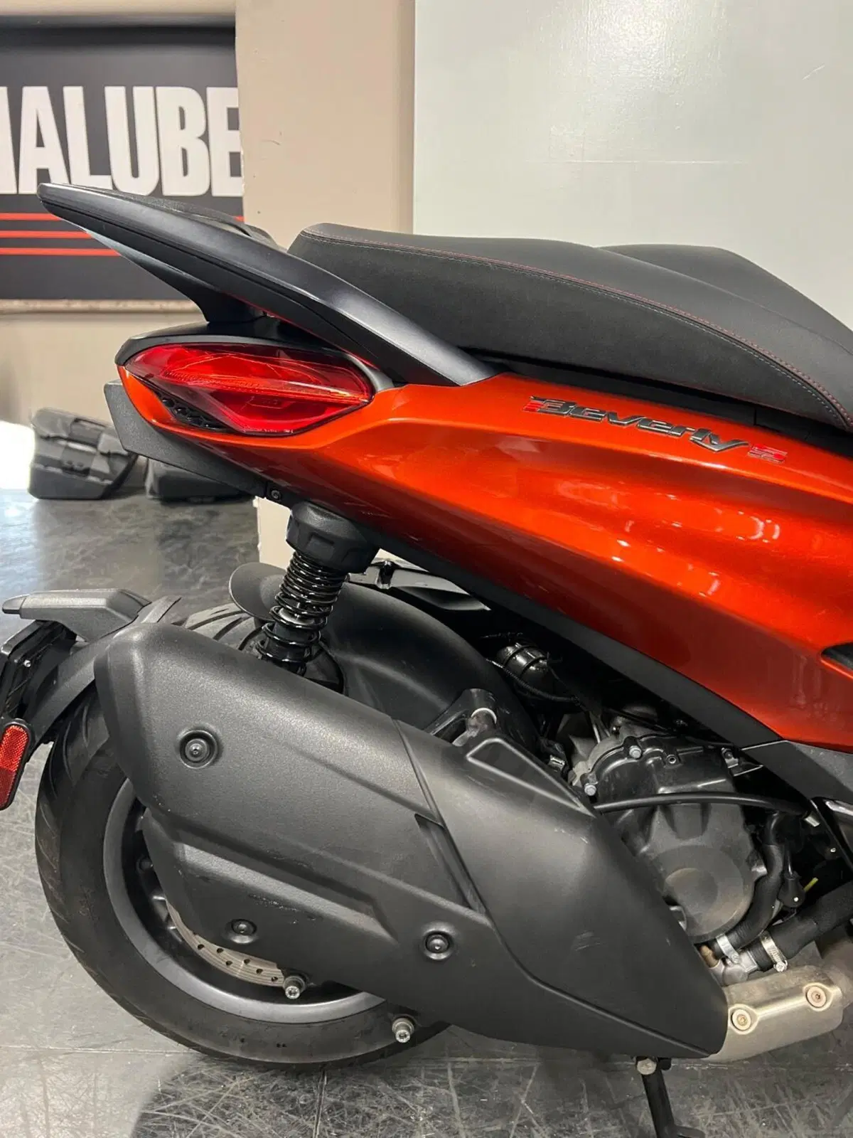 Piaggio Beverly 400 ABS-ASR (2021 - 24) (5)