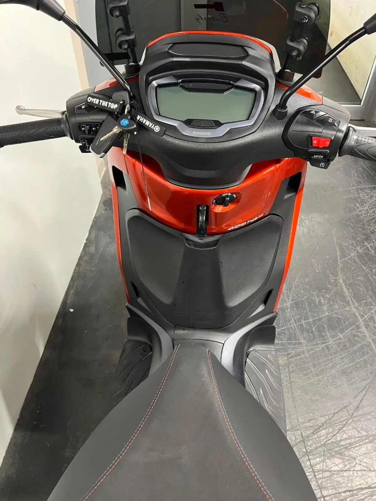 Piaggio Beverly 400 ABS-ASR (2021 - 24) (8)