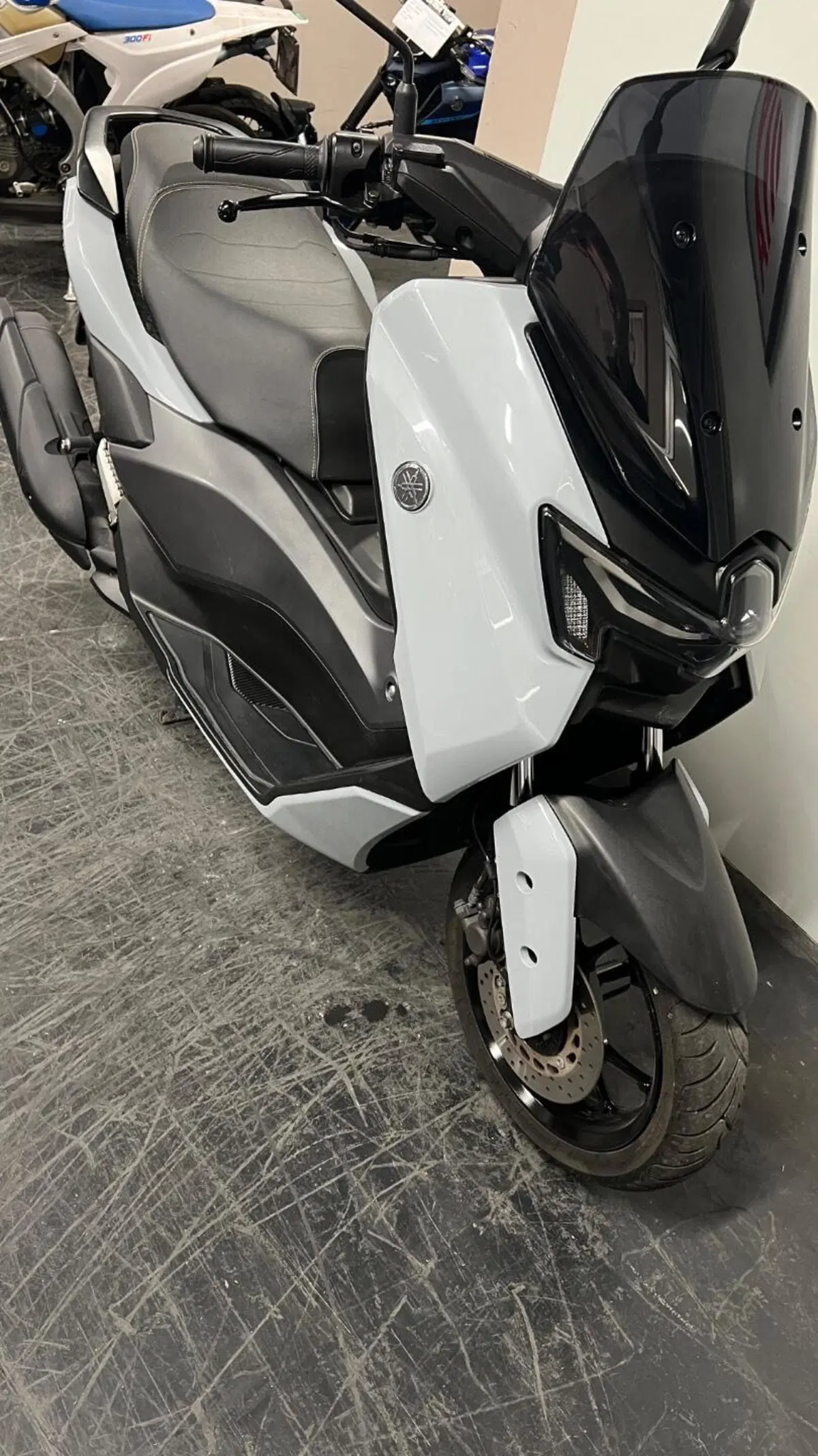 Yamaha N-Max 125 Tech Max (2025 - 26) (11)