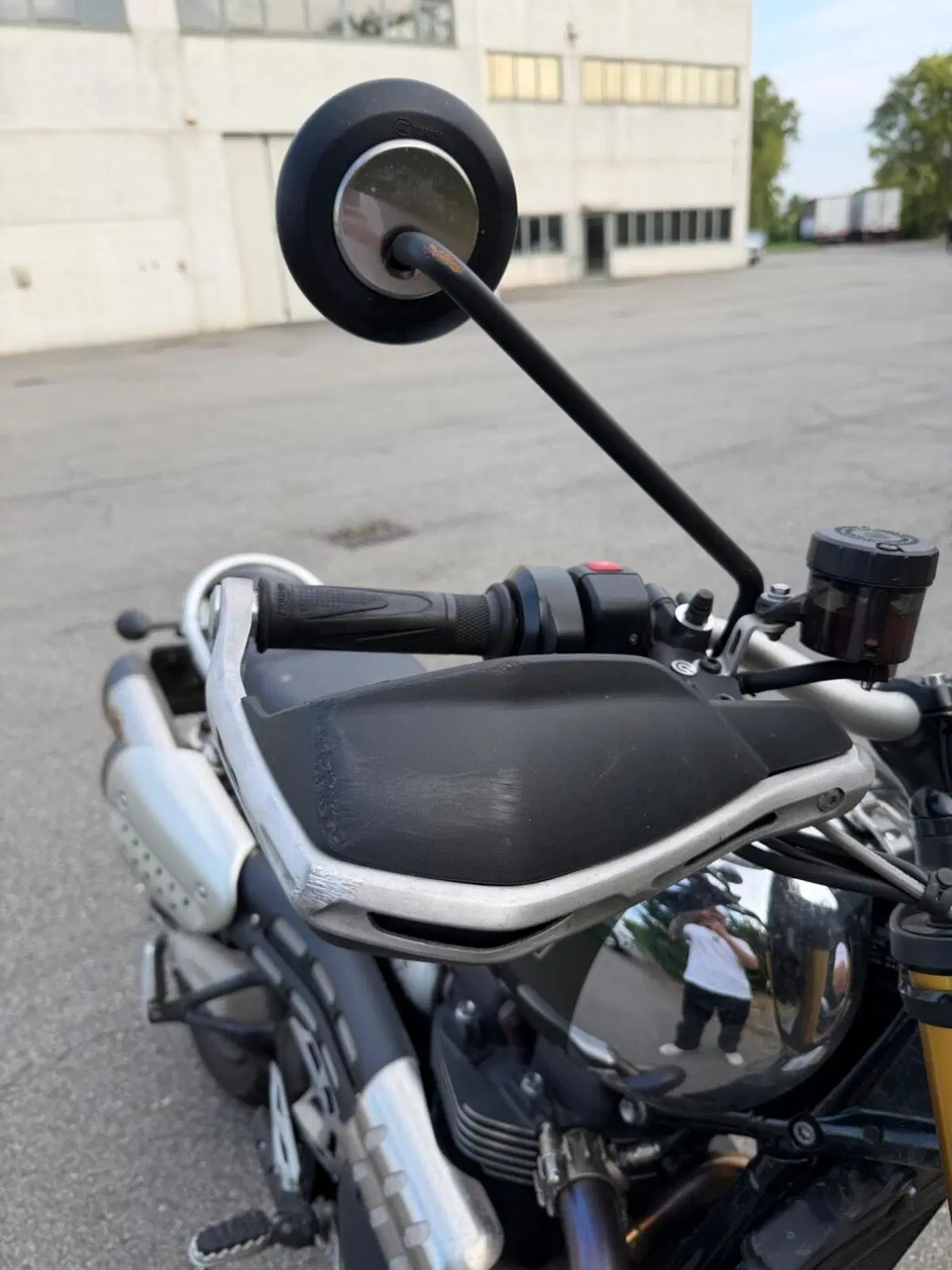 Triumph Scrambler 1200 XE Chrome Edition (2023) (6)