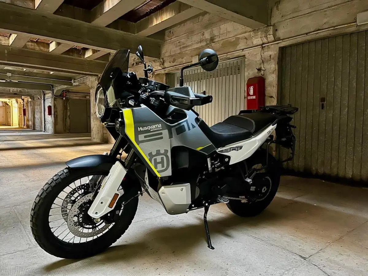 Husqvarna Norden 901 (2022 - 26)