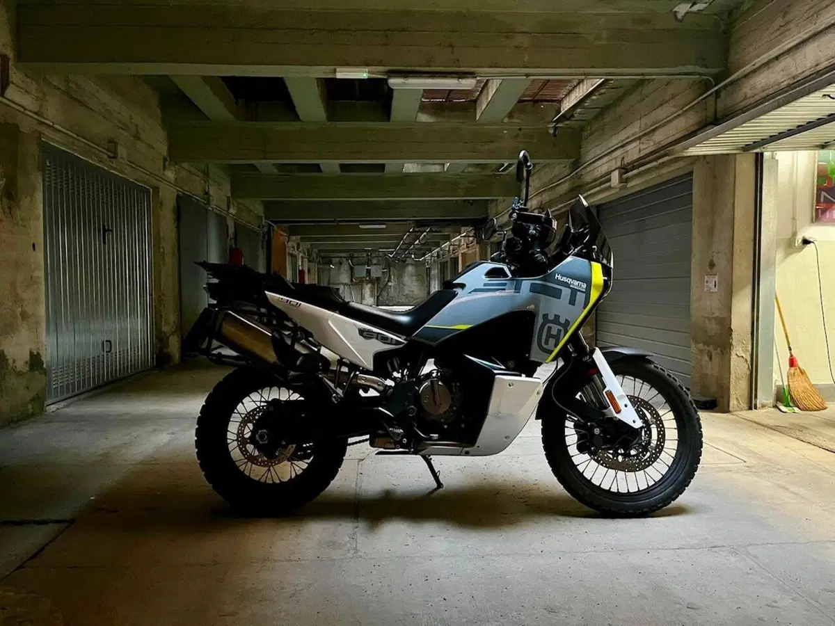 Husqvarna Norden 901 (2022 - 26) (2)