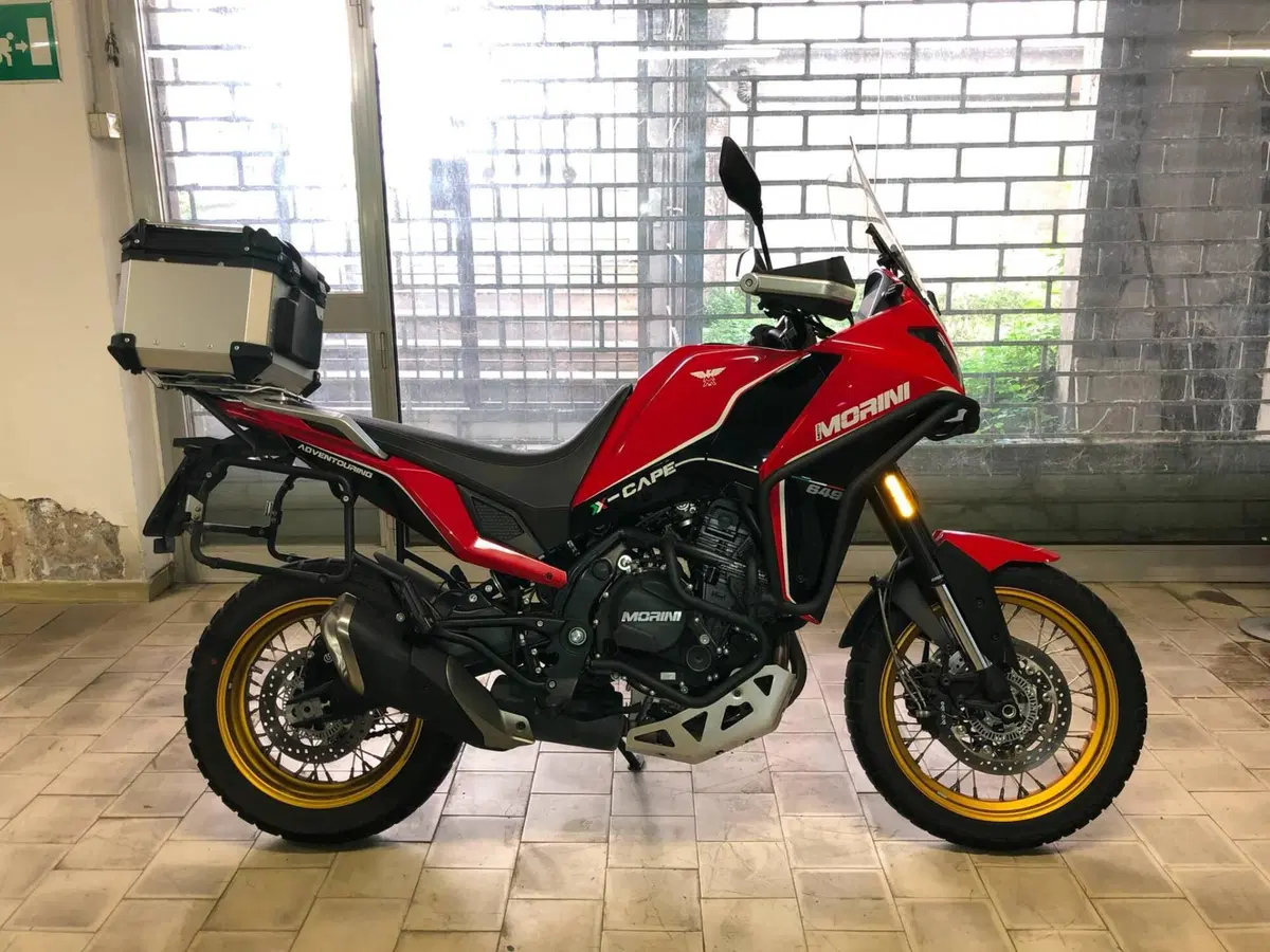 Moto Morini X-Cape 650 Gold Wheels Edition (2022 - 26)
