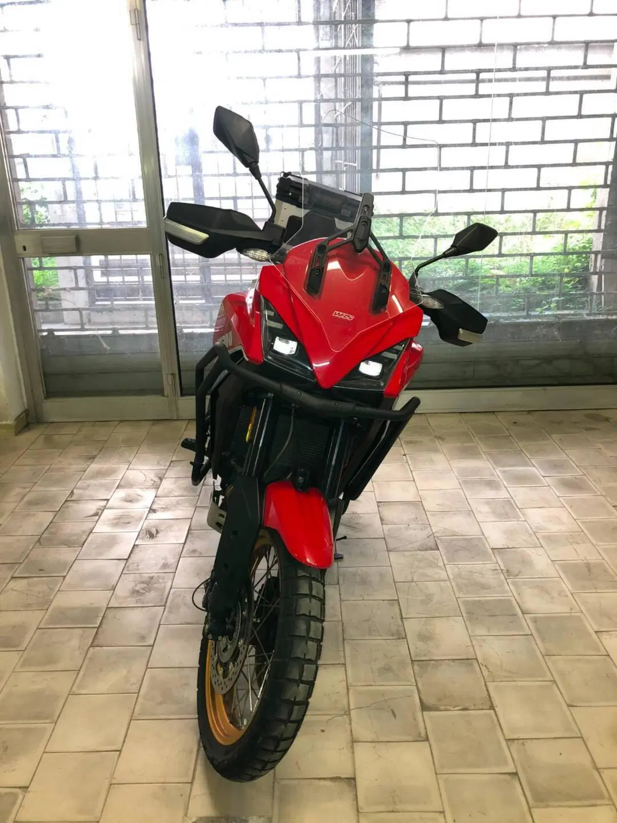 Moto Morini X-Cape 650 Gold Wheels Edition (2022 - 26) (3)