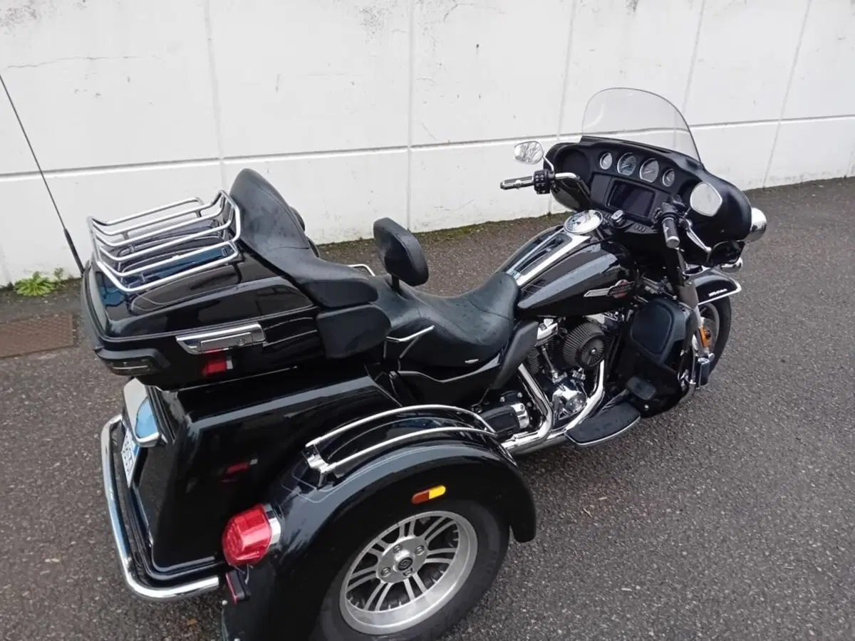 Harley-Davidson Tri Glide Ultra (2021 - 26) (4)
