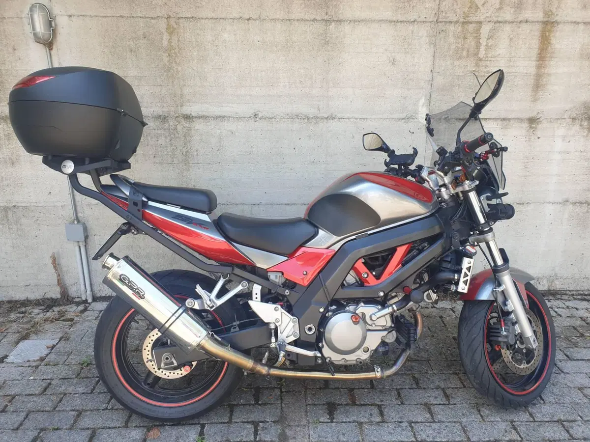 Suzuki SV 650 (2006 - 11) (8)