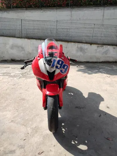 Honda CBR 600 RR (2007 - 08) usata