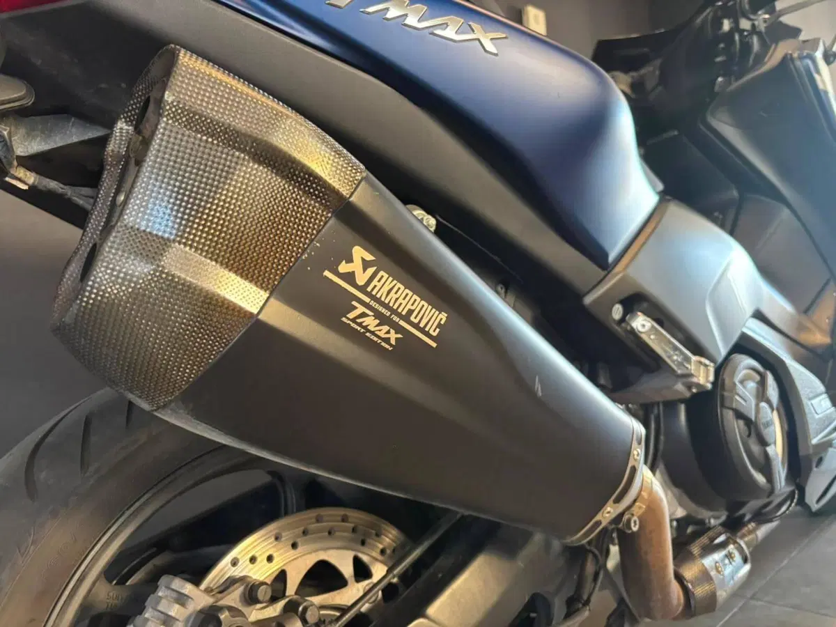 Yamaha T-Max 530 SX Sport Edition (2018 - 19) (5)