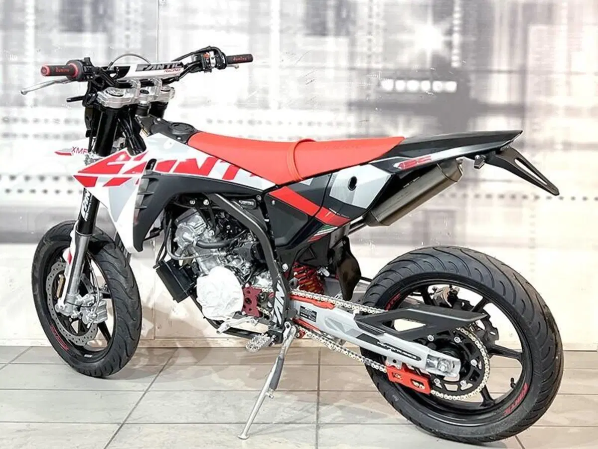 Fantic Motor XMF 125 Competition (2025 - 26) (2)
