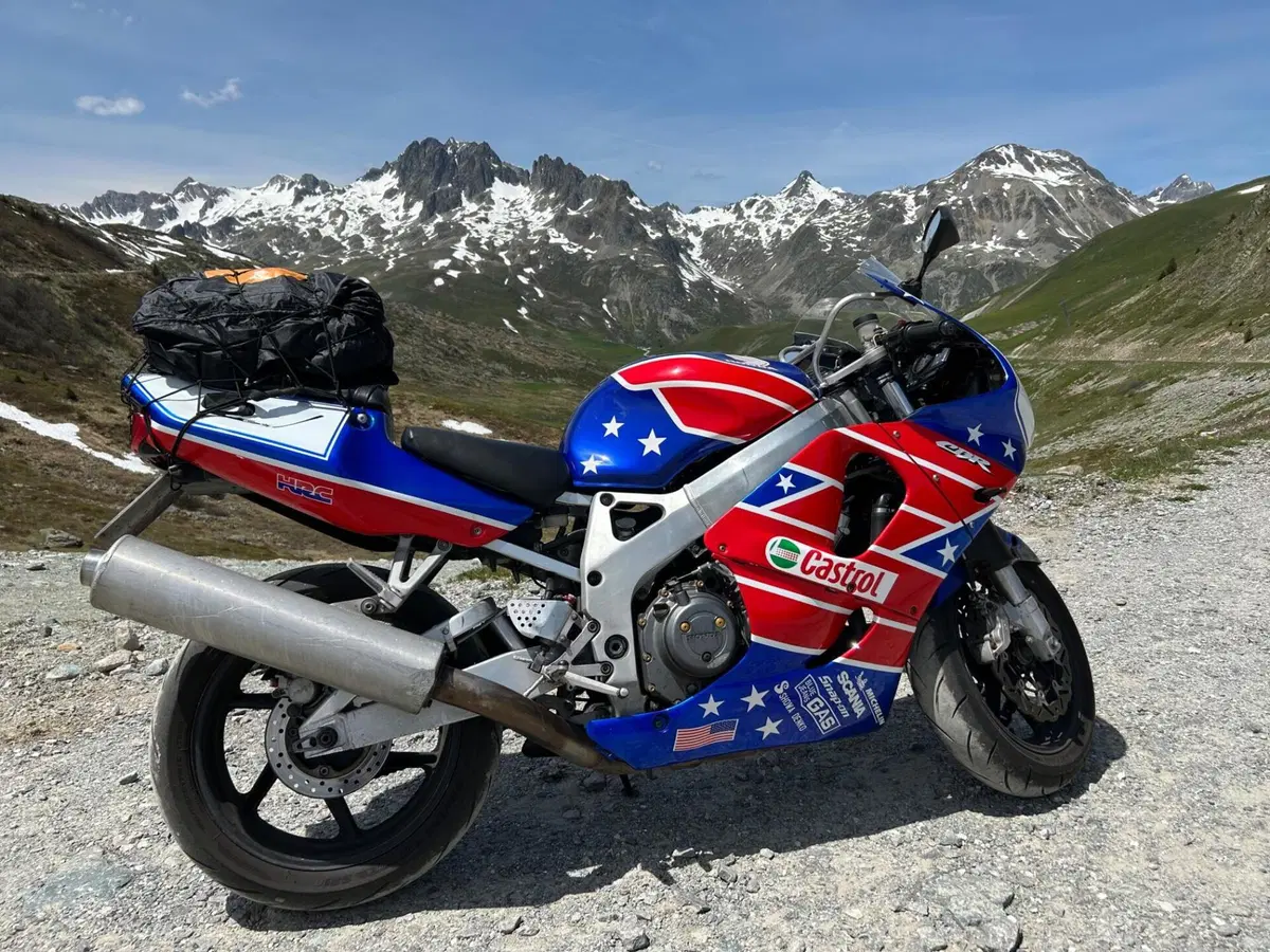 Honda CBR 900 RR (1998 - 99) (3)