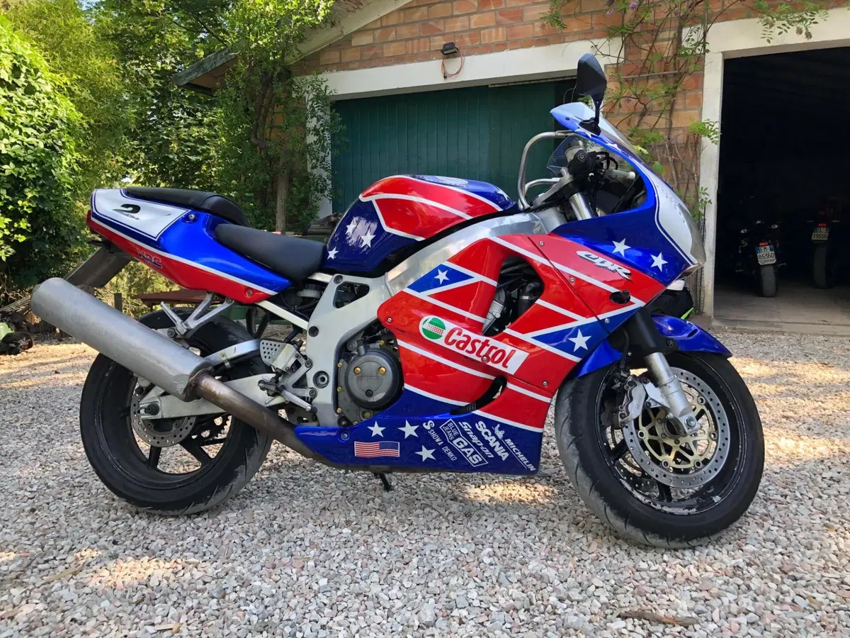 Honda CBR 900 RR (1998 - 99) (12)