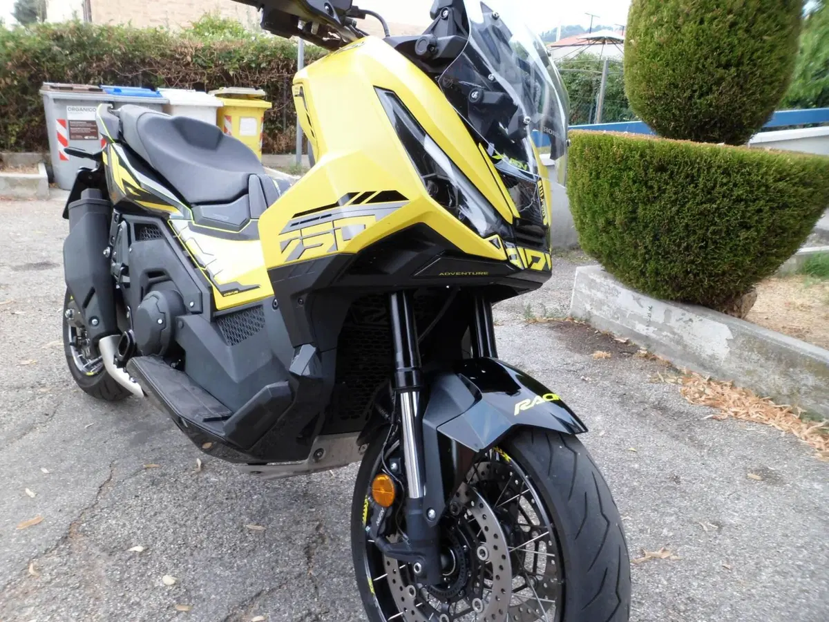 Honda X-ADV 750 (2025 - 26) (2)