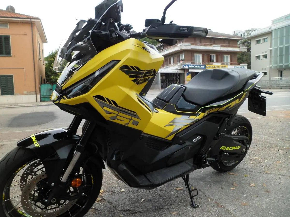 Honda X-ADV 750 (2025 - 26) (4)