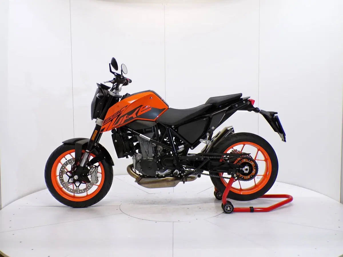 KTM 690 Duke (2016 - 19) (4)