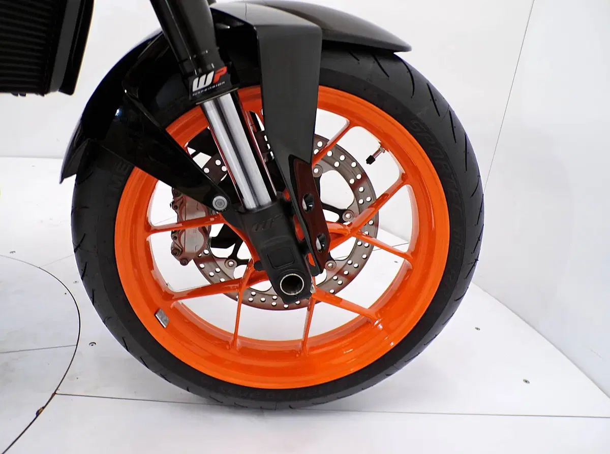 KTM 690 Duke (2016 - 19) (12)