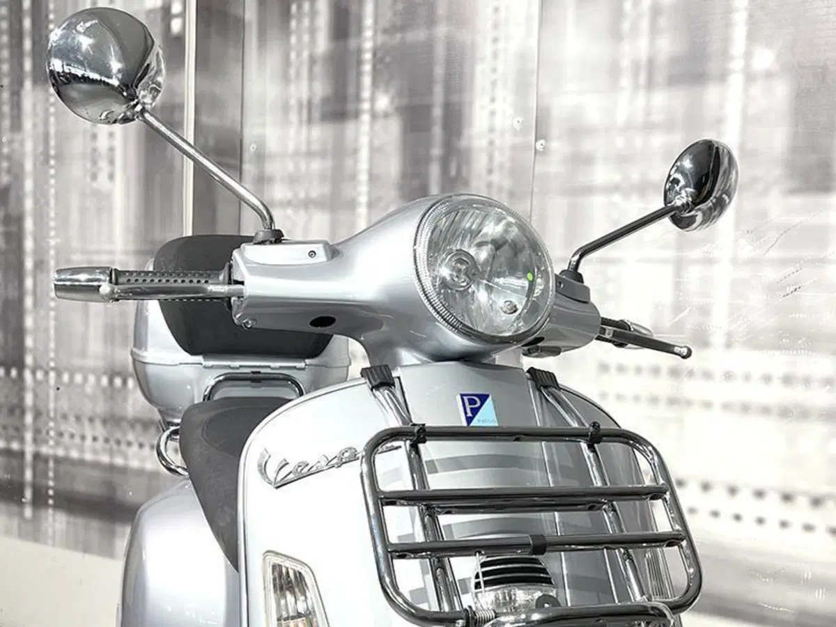 Vespa GTS 250 i.e. (9)