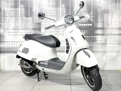 Vespa GTS 300 Super ABS (2014 - 16) usata