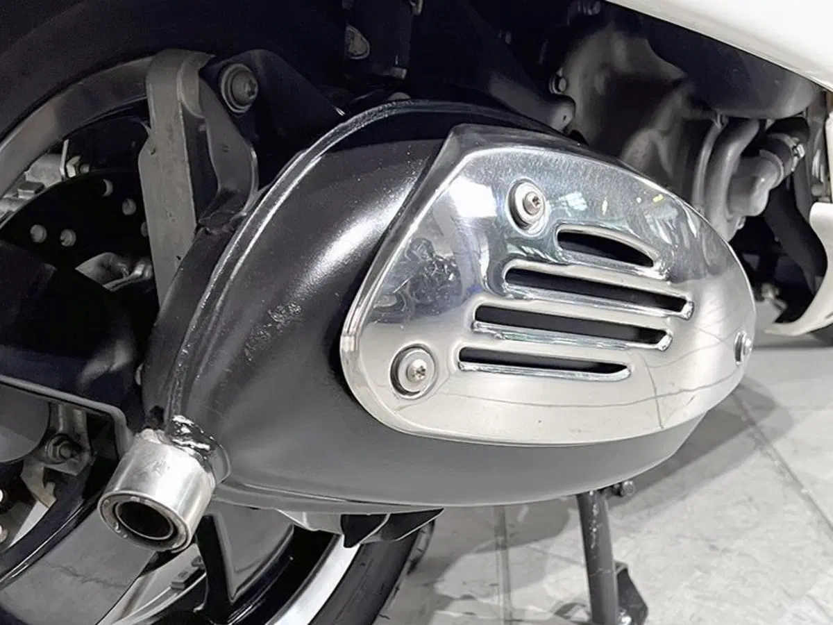 Vespa GTS 300 Super ABS (2014 - 16) (3)
