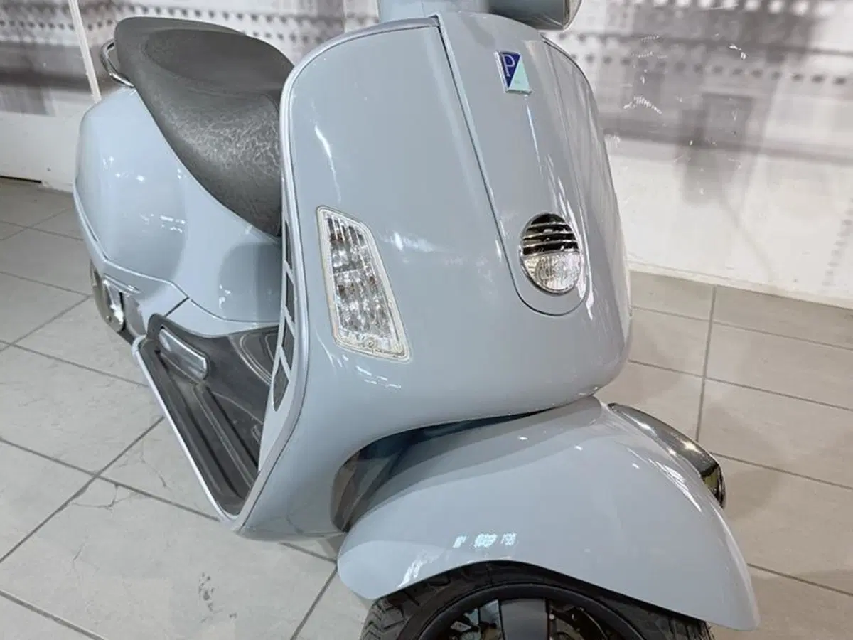 Vespa GTS 250 i.e. (8)