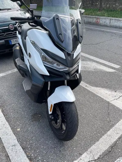 Voge Sfida SR4 MAX (2024 - 26) usata