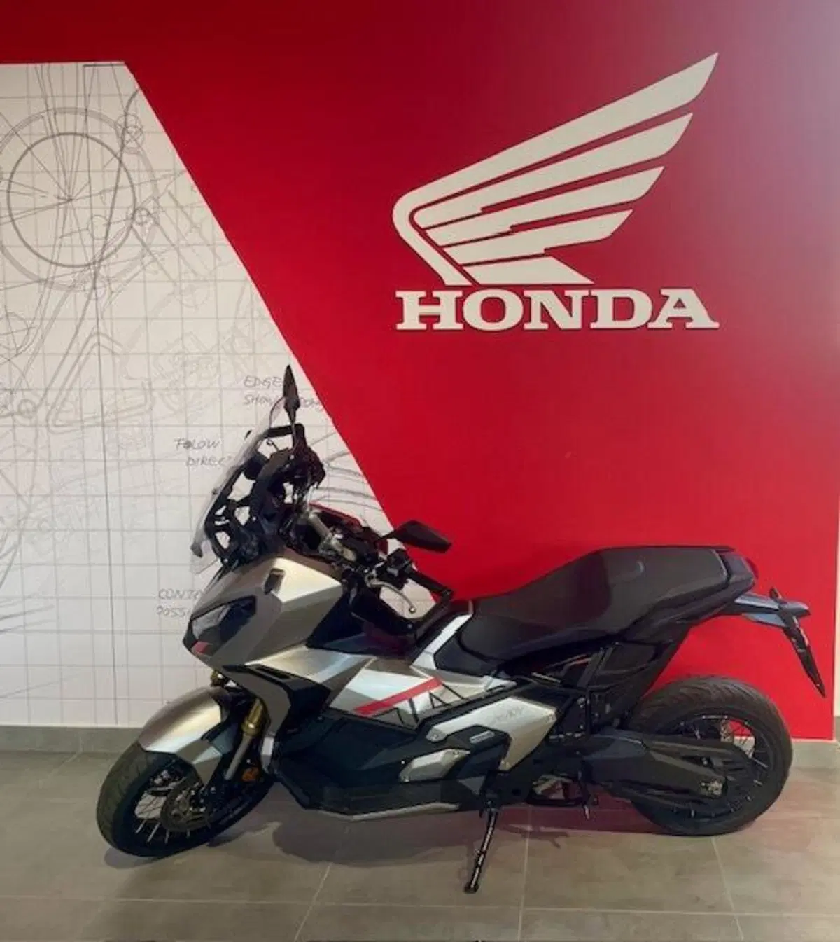 Honda X-ADV 750 DCT (2021 - 24) (2)