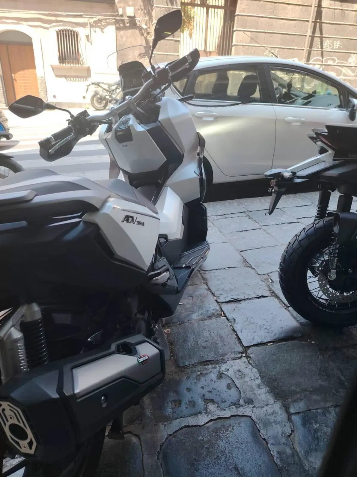 Honda ADV 350 (2022 - 24) (4)