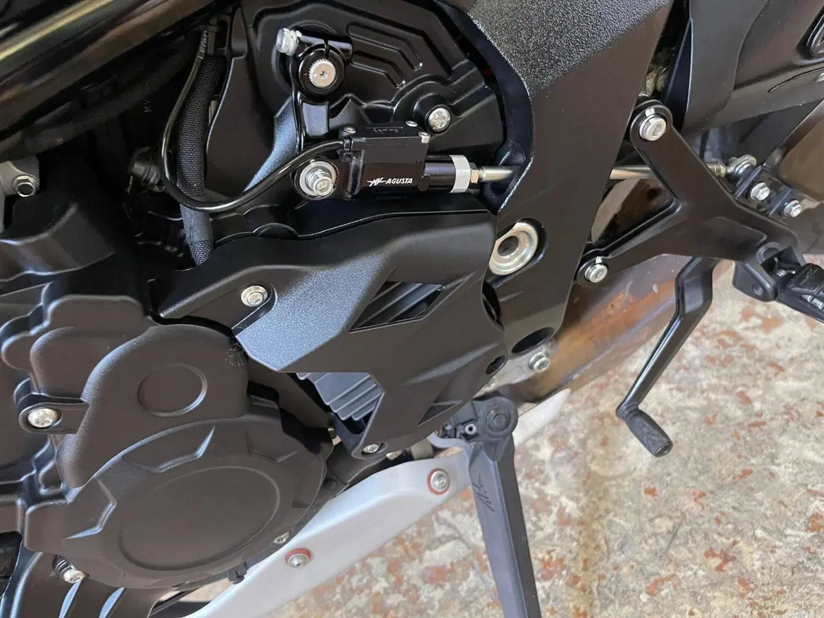 MV Agusta Dragster 800 RR (2021 - 23) (9)