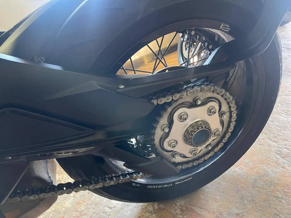 MV Agusta Dragster 800 RR (2021 - 23) (11)