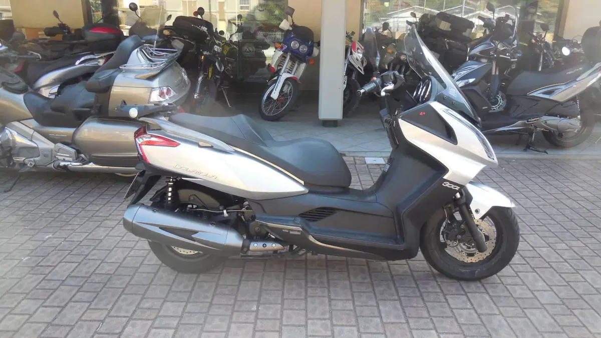 Kymco Downtown 300i (2009 - 17)