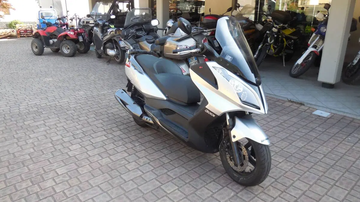 Kymco Downtown 300i (2009 - 17) (2)