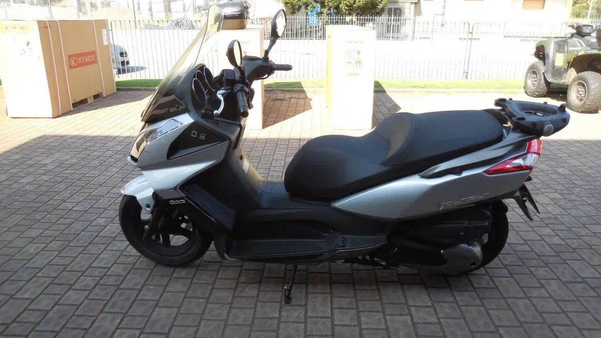Kymco Downtown 300i (2009 - 17) (4)