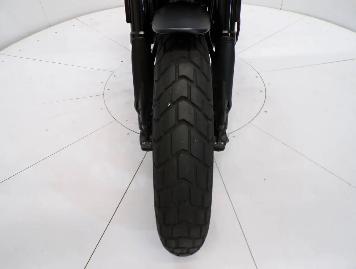 Ducati Scrambler 800 Icon Dark (2025 - 26) (10)