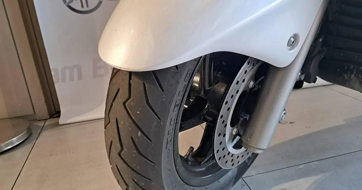 Yamaha Majesty 400 (2009 - 14) (2)