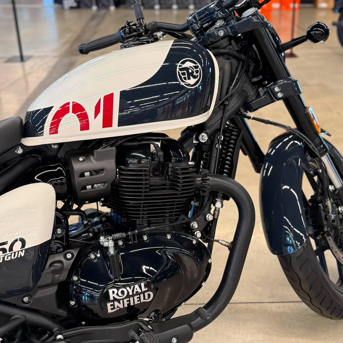 Royal Enfield Shotgun 650 (2024 - 26) (5)