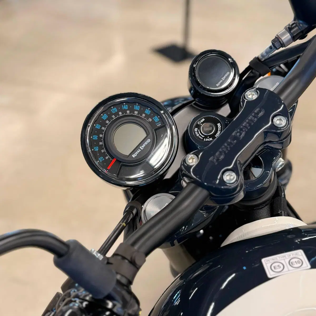 Royal Enfield Shotgun 650 (2024 - 26) (6)