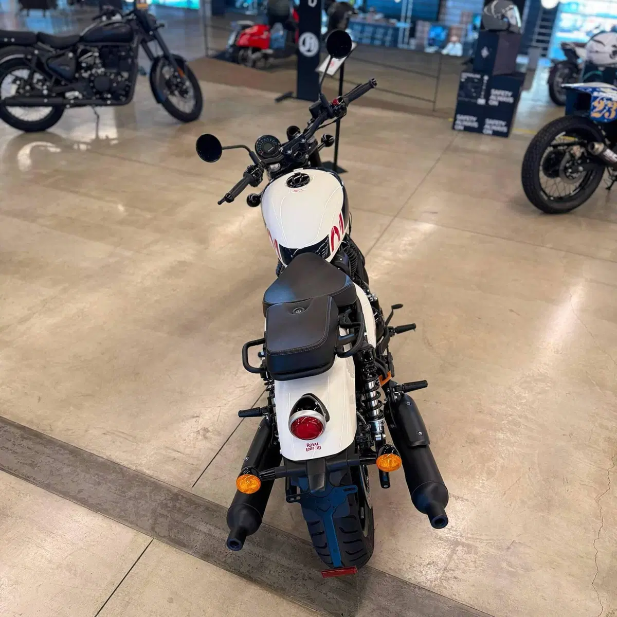 Royal Enfield Shotgun 650 (2024 - 26) (7)